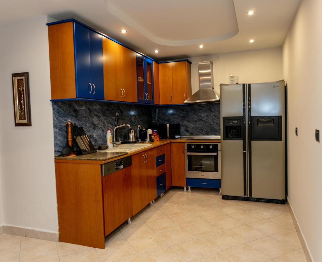 Spacious City Paradise - 3Br Apt In The Heart Of Тирана Экстерьер фото